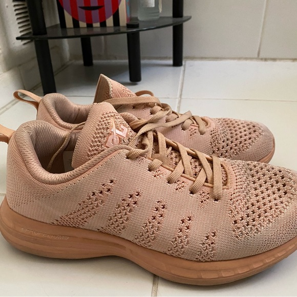 APL TechLoom - Picture 5 of 5